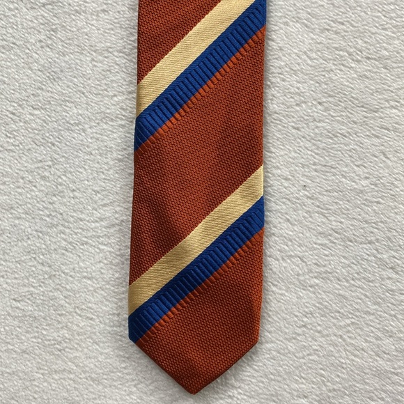 Brioni Diagonal Striped Silk Neck Tie (Orange/Blue/Ivory) - Picture 10 of 14